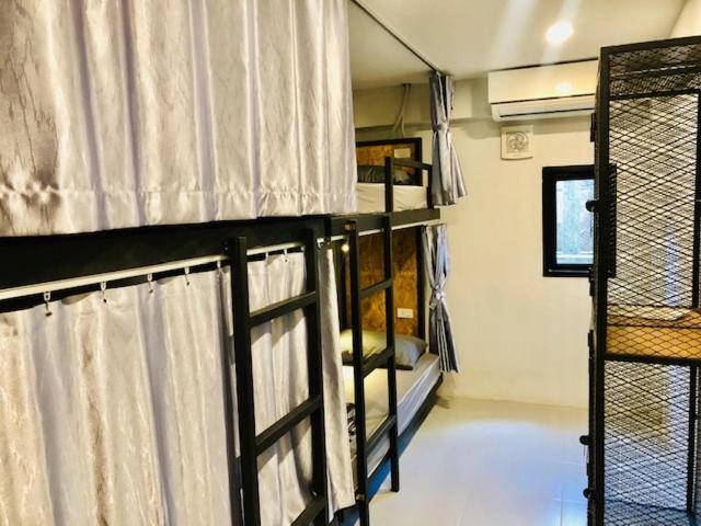 Auberge de jeunesse Zleepingpills Aonang Krabi town Extérieur photo